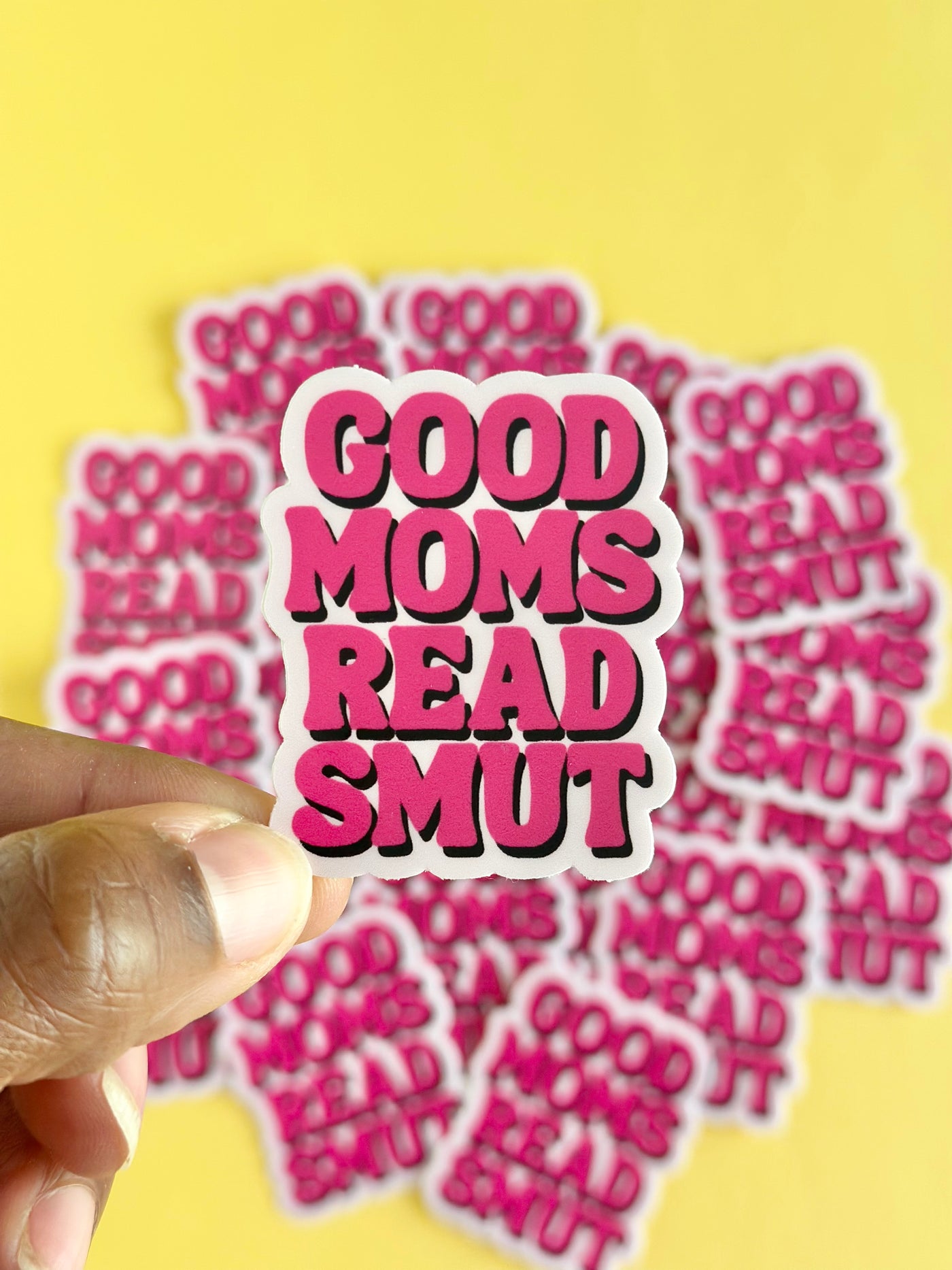 Good Moms Read Smut Kindle Sticker